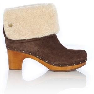 UGG Lynnae Clog Boots